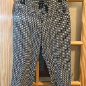 Classic black & white capri pants